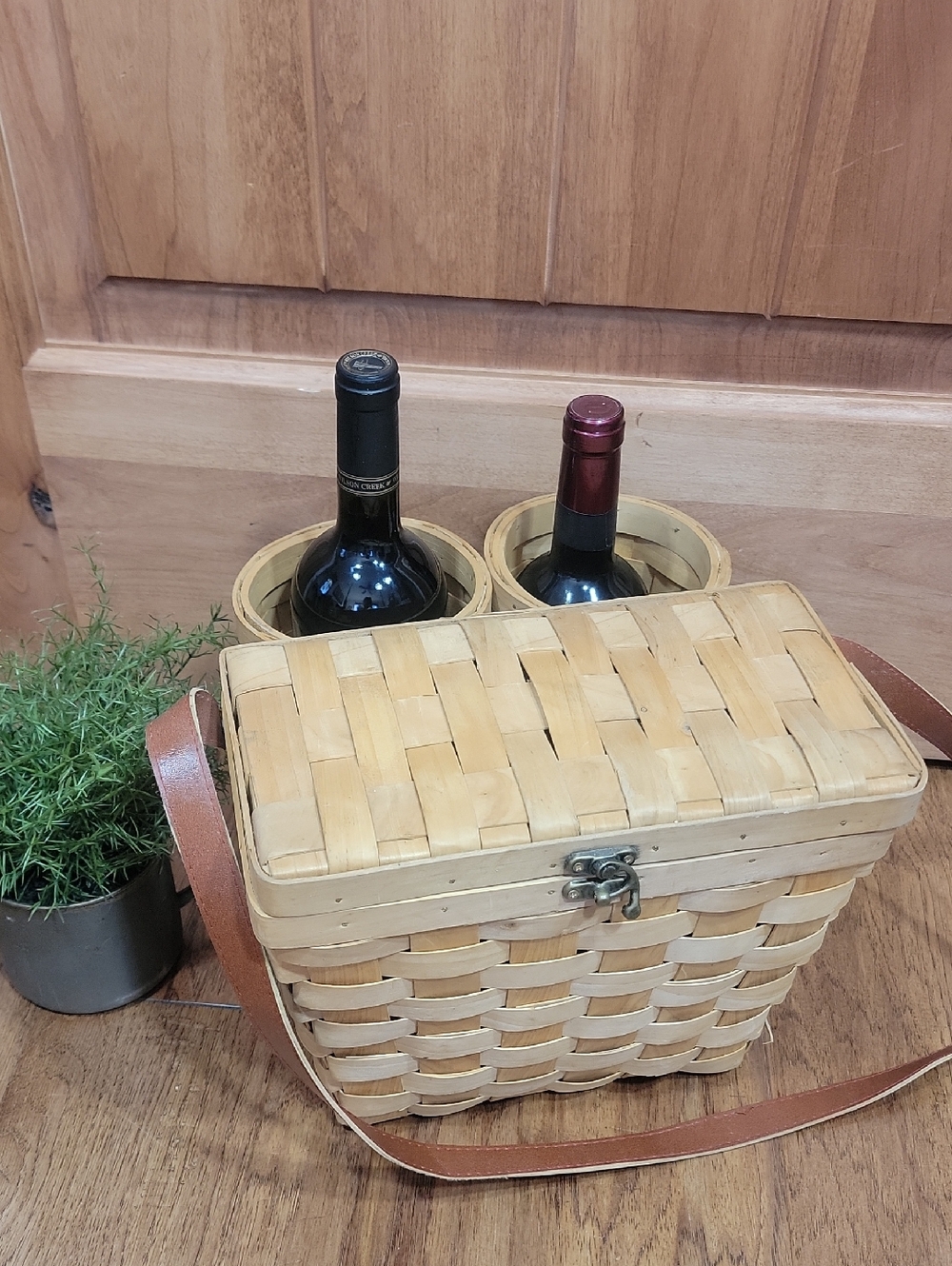 Split Cedar Picnic & Wine Basket